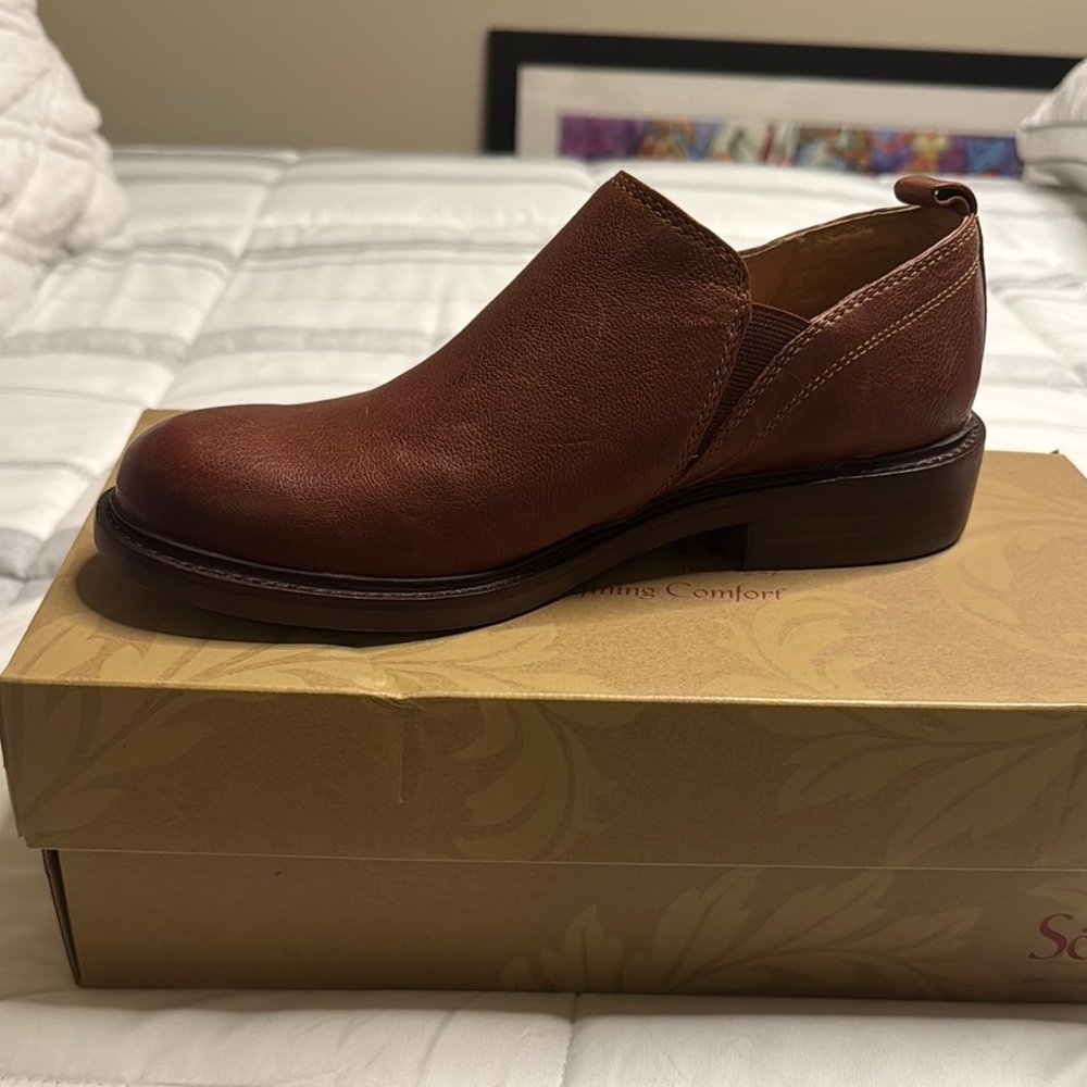 Sofft Brown Loafers Slip-Ons with Smooth Leather Upper - Picture 4 of 4